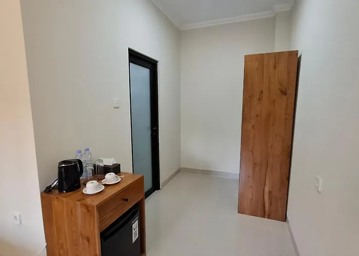 Djumah House Pensión